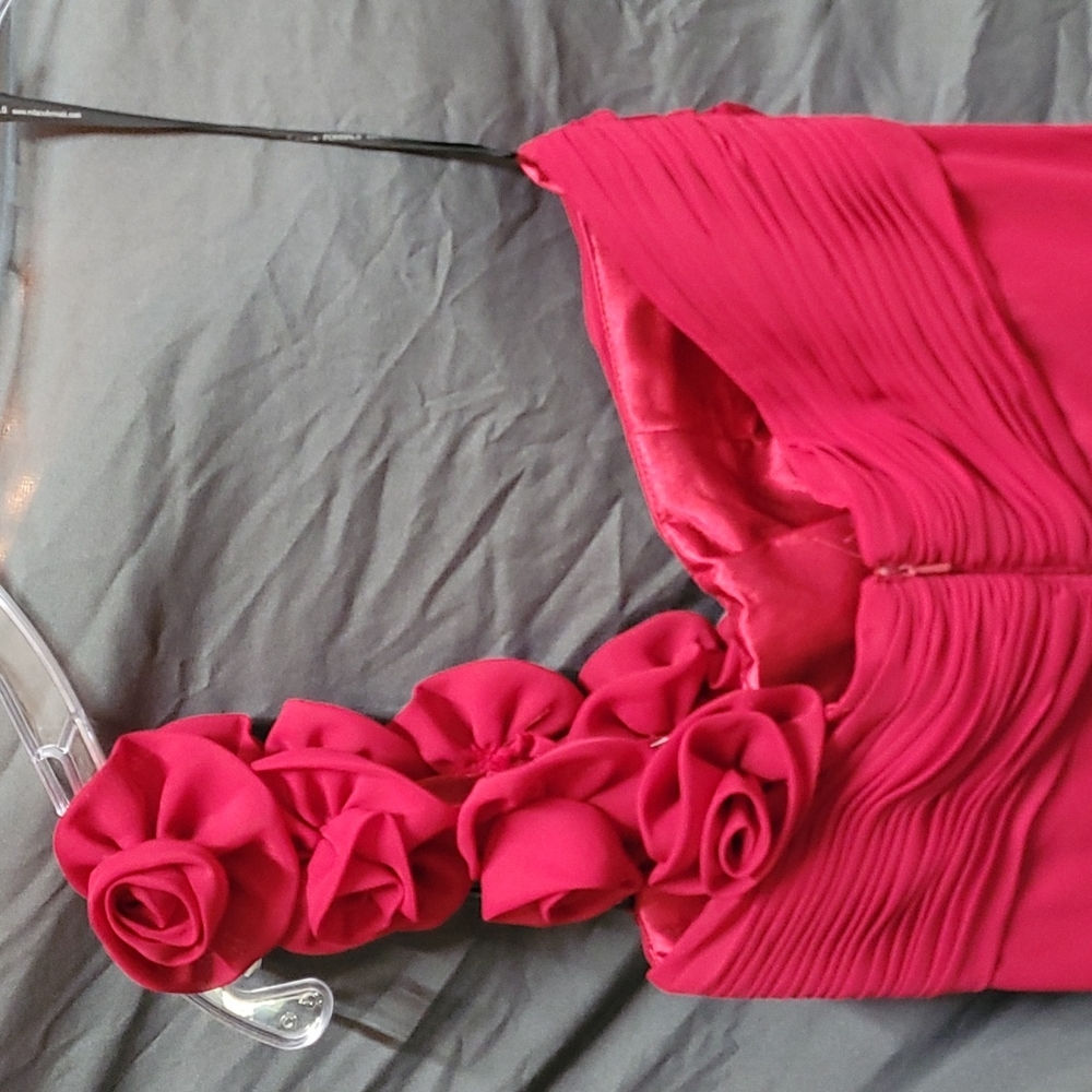 Dress - Picture 4 of 7